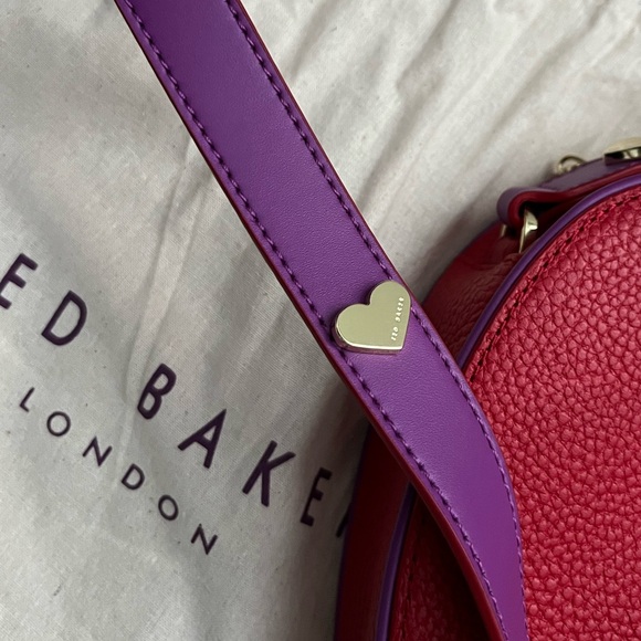 Ted Baker Loverr Leather Crossbody Bag - Picture 4 of 8